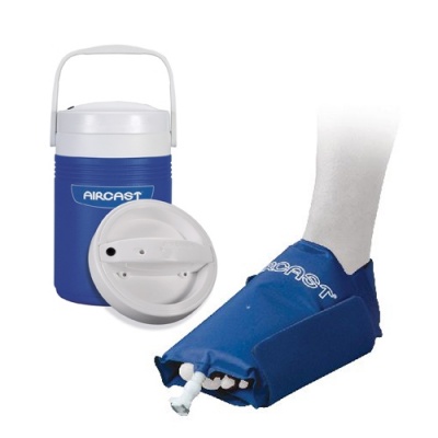 Aircast Foot Cryo Cuff and Automatic Cold Therapy IC Cooler Saver Pack